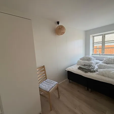 Ferienhaus Charming, Newly Renovated Large Family Townhouse Marstal